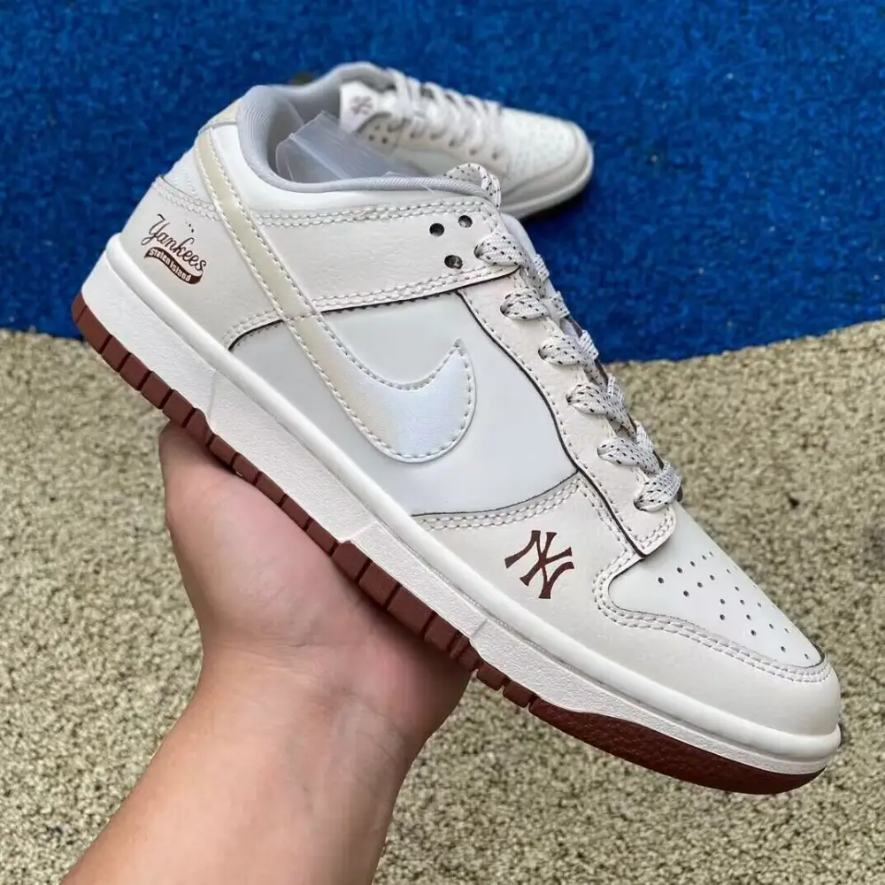 Authentic Nike Dunk x MLB 