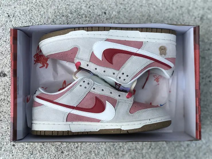 Authentic Nike Dunk Low SE 85 Rabbit 