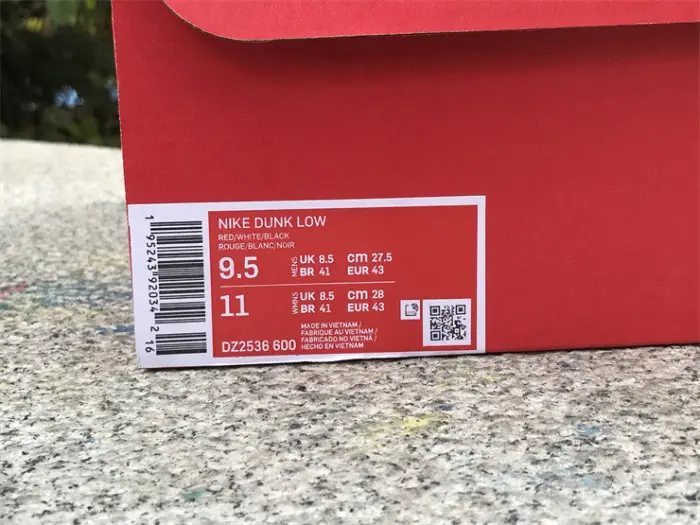 Authentic Nike Dunk Low “Chicago Split” 