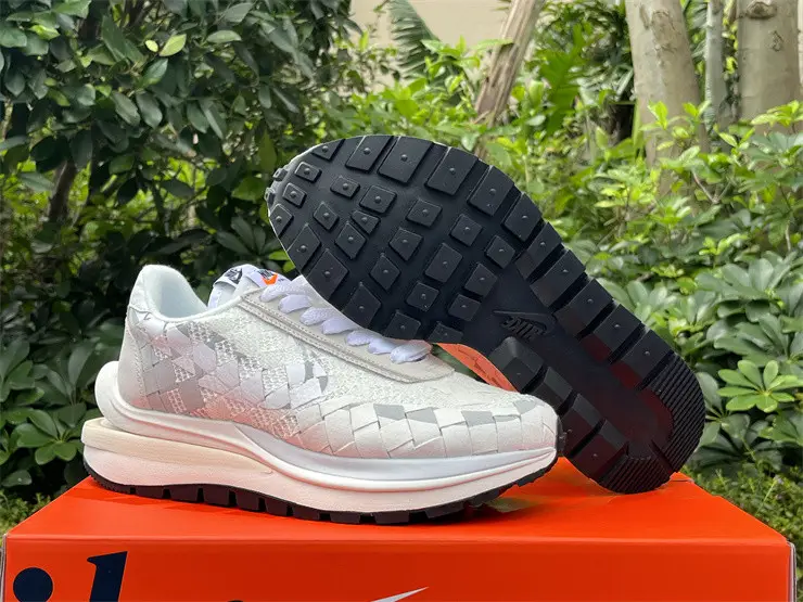 Authentic Sacai x Nike Woven White 