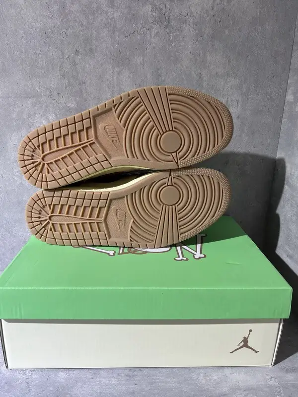 Authentic Zion Williamson x Air Jordan 1 Low OG “Voodoo” 