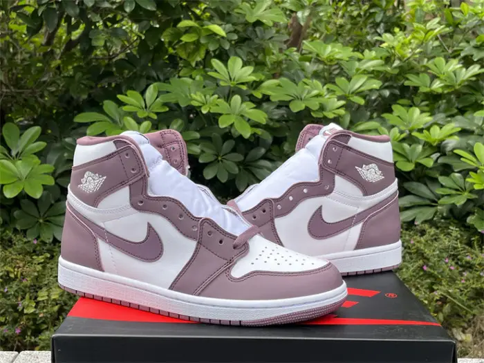 Authentic Air Jordan 1 High OG “Mauve” 