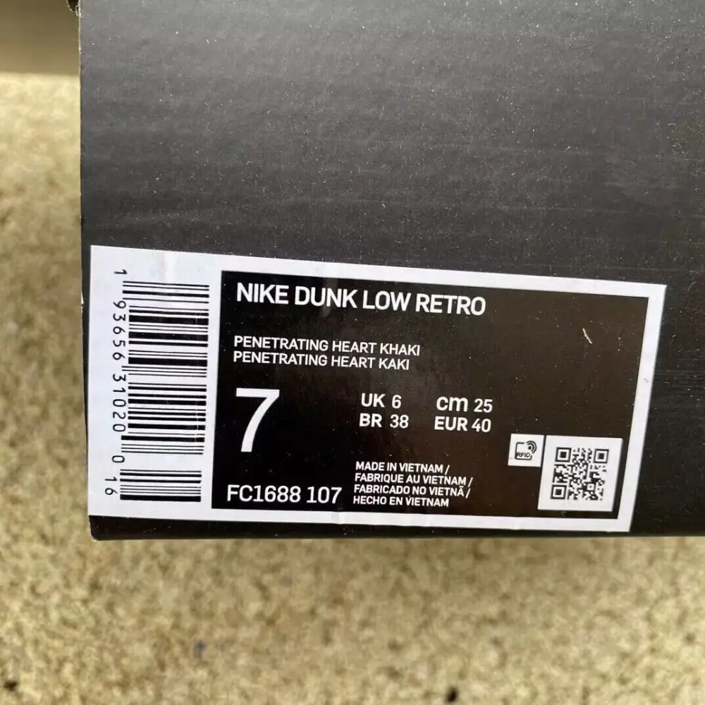 Authentic Nike Dunk x MLB 
