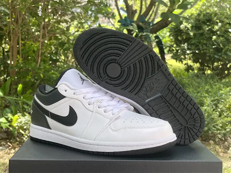 Authentic Air Jordan 1 Low Black White GS 