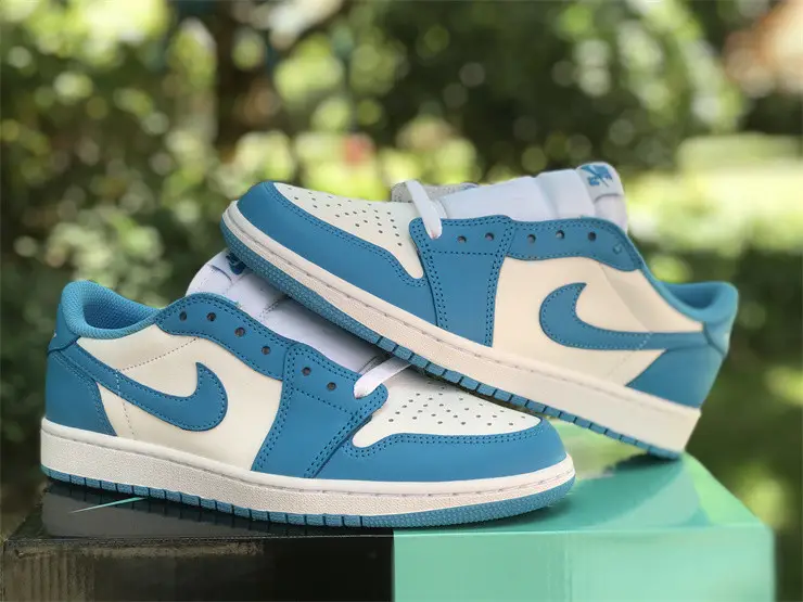 Authentic Nike SB x Air Jordan 1 Low “UNC” 