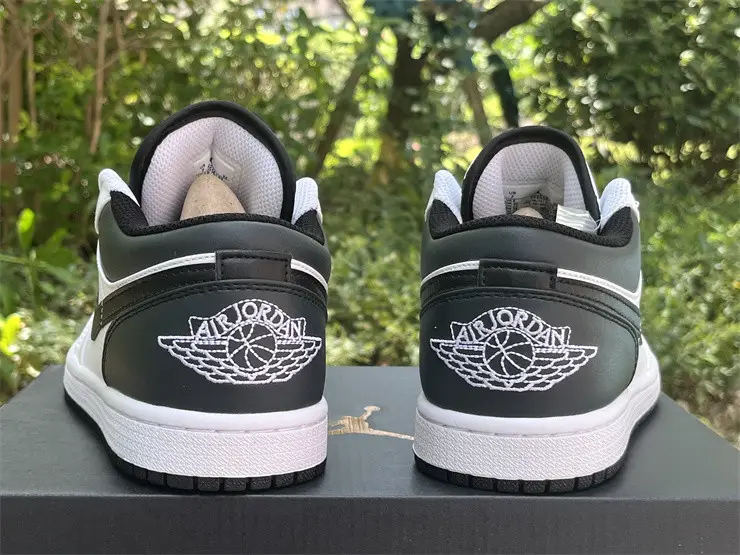 Authentic Air Jordan 1 Low Black White 