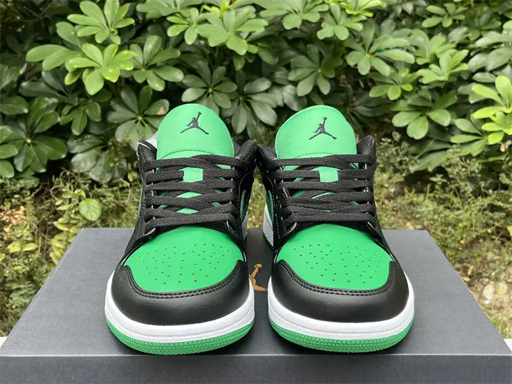Authentic Air Jordan 1 Low “Lucky Green” 