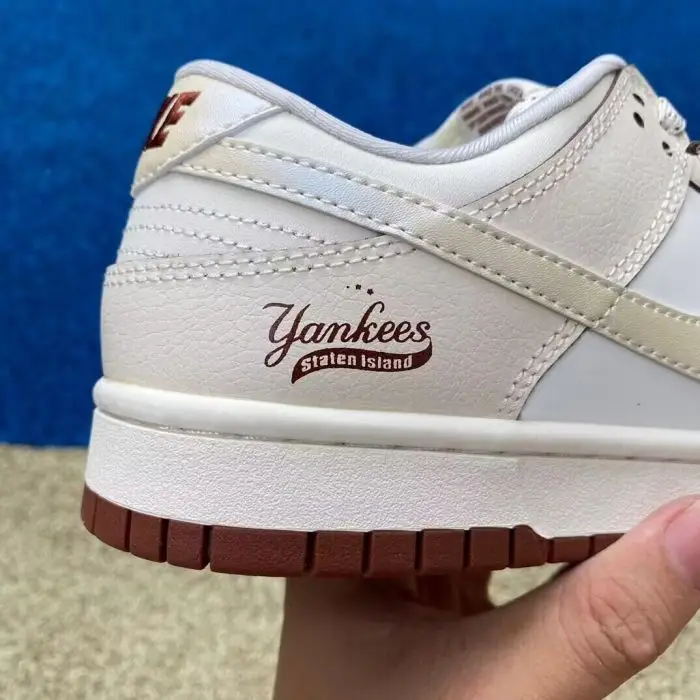 Authentic Nike Dunk x MLB 