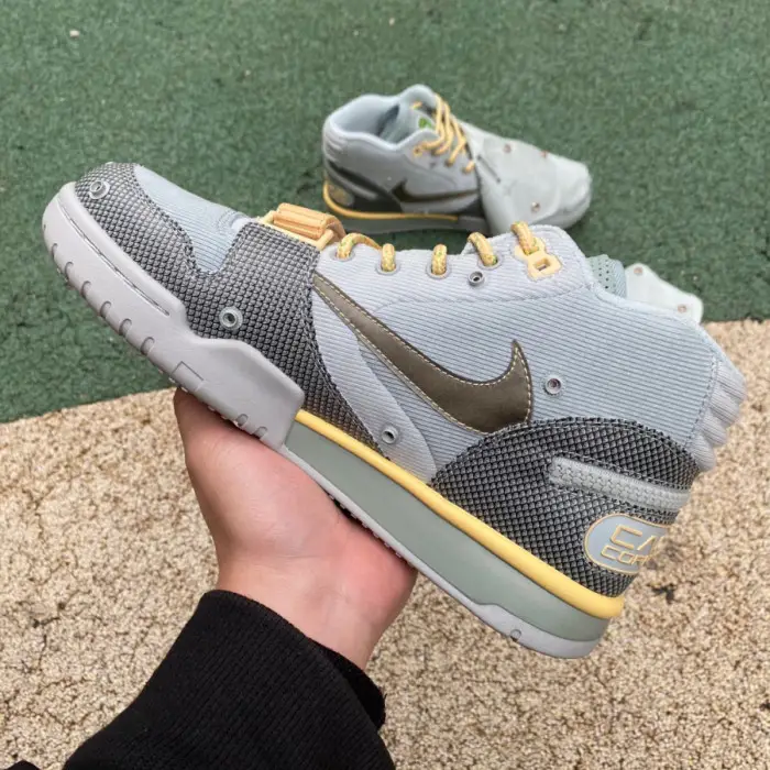 Authentic Travis Scott x Nike Air Trainer 1 Grey 