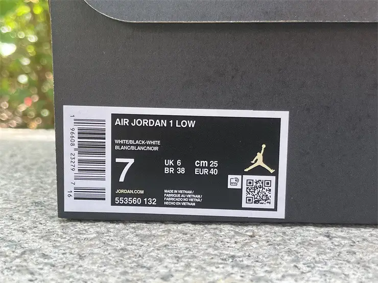 Authentic Air Jordan 1 Low Black White 