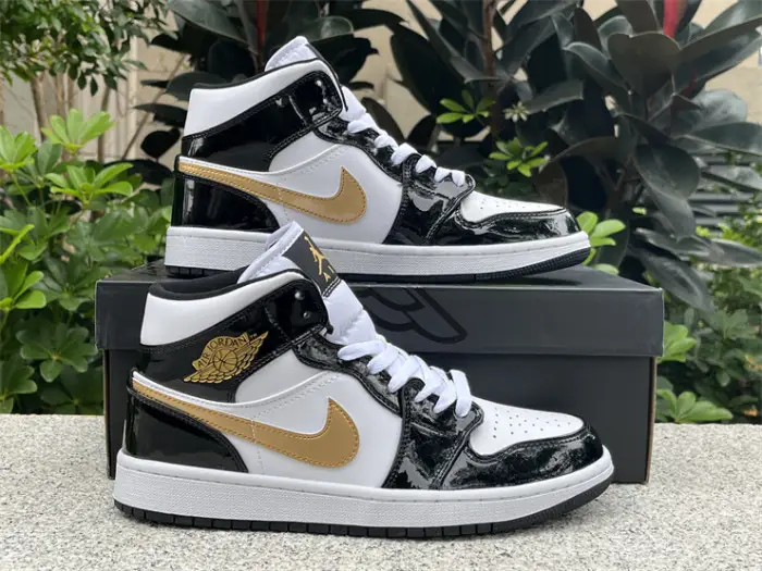 Authentic Air Jordan 1 Mid Black Metallic Gold 