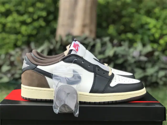 Authentic Travis Scott x Air Jordan 1 Low Dark Mocha 