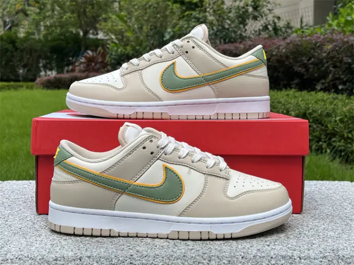 Authentic Nike Dunk Low Light Tan 