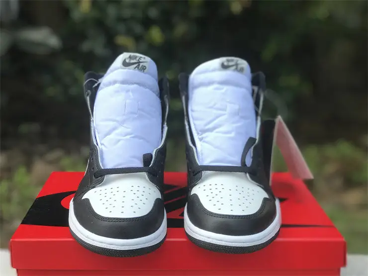 Authentic Air Jordan 1 ’85 Hi “Panda” 