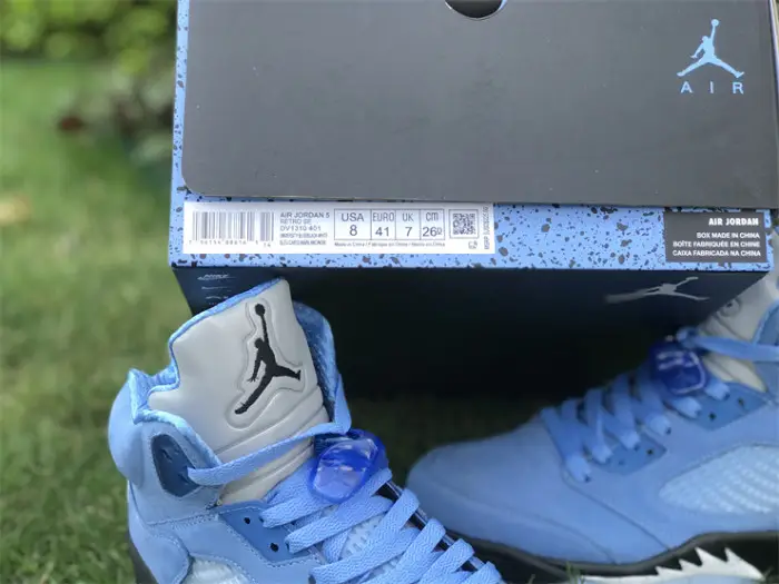 Authentic Air Jordan 5 “UNC ECCEA2611