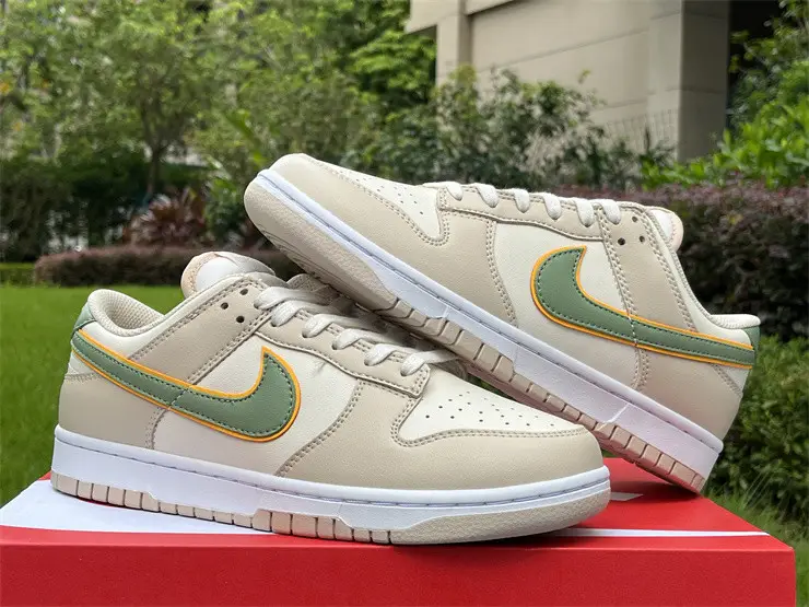 Authentic Nike Dunk Low Light Tan 