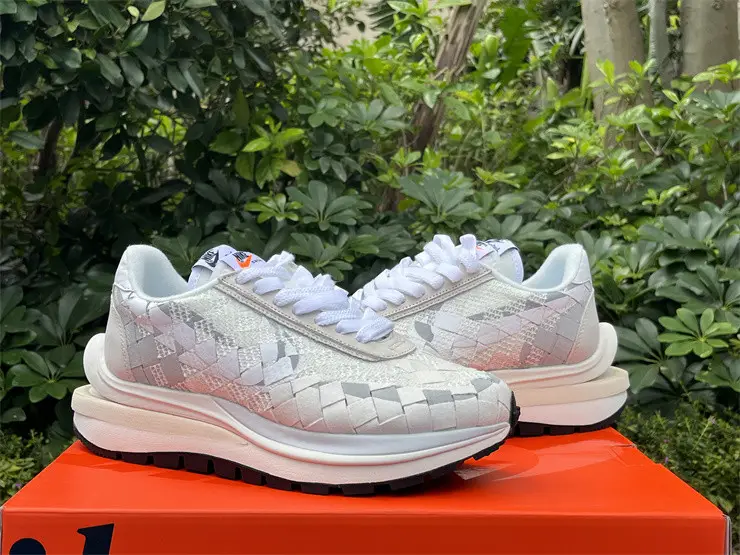 Authentic Sacai x Nike Woven White 