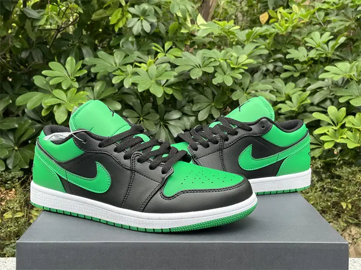 Authentic Air Jordan 1 Low “Lucky Green” 