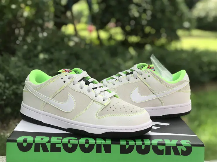 Authentic Nike Dunk Low Oregon Ducks 