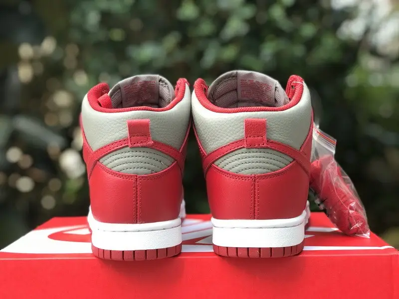 Authentic Nike Dunk High“UNLV” 