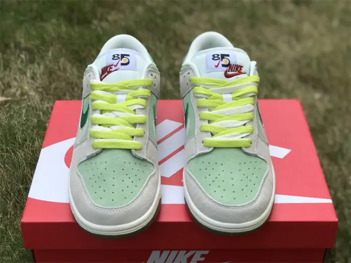 Authentic Nike SB Dunk Low SE 85 Grey Green 