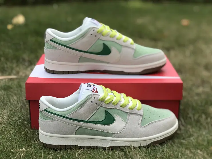 Authentic Nike SB Dunk Low SE 85 Grey Green 