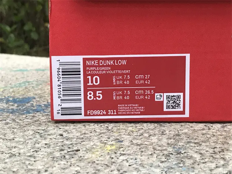 Authentic Nike Dunk Low Purple Green 