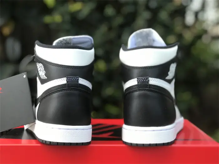 Authentic Air Jordan 1 ’85 Hi “Panda” 