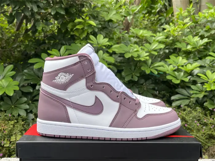 Authentic Air Jordan 1 High OG “Mauve” 