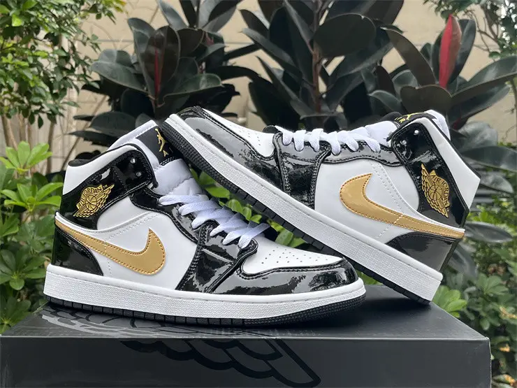 Authentic Air Jordan 1 Mid Black Metallic Gold 