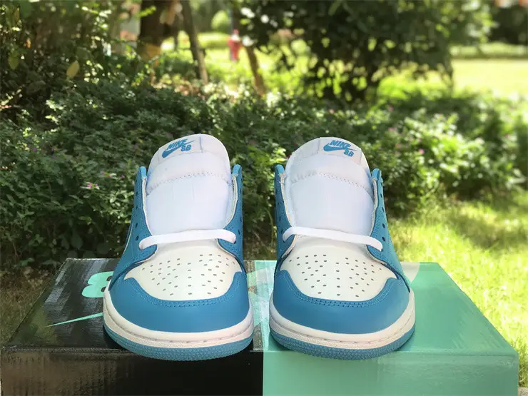 Authentic Nike SB x Air Jordan 1 Low “UNC” 