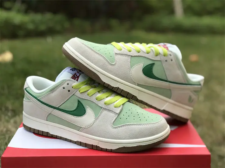 Authentic Nike SB Dunk Low SE 85 Grey Green 