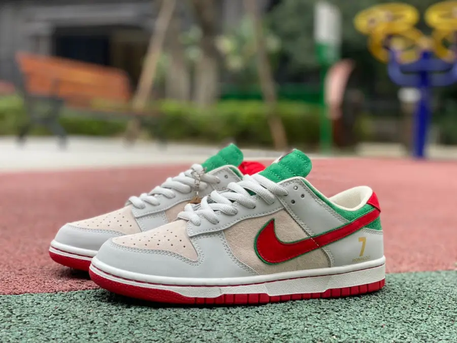 Authentic Nike SB Dunk Low FIFA World Cup Qatar 2022 