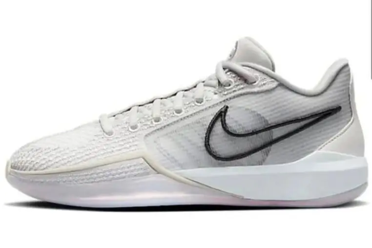 Authentic Nike sabrina 1 EP Lonic 