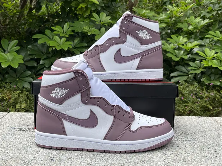 Authentic Air Jordan 1 High OG “Mauve” 