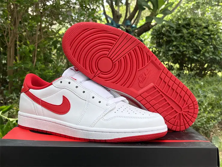 Authentic Air Jordan 1 Low OG “University Red” 
