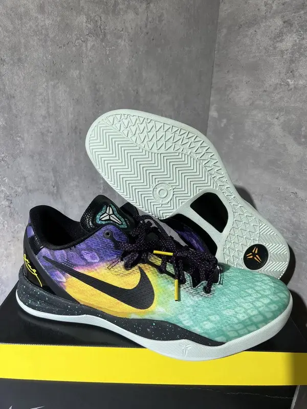 Authentic Kobe 8 Easter” 