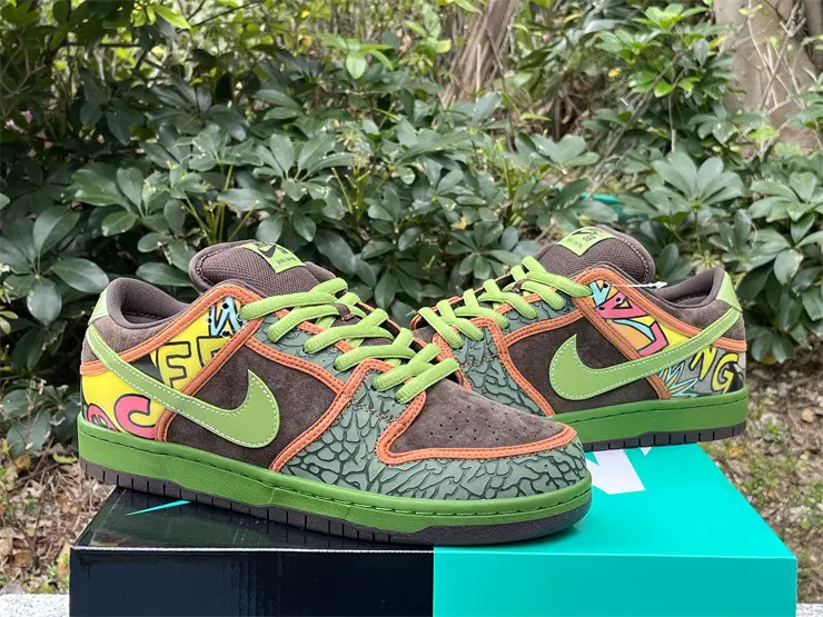 Authentic Nike SB Dunk Low Premium “DE LA SOUL” 