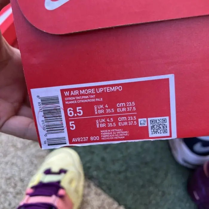Authentic Nike Air More Uptempo AV8237-800 BDC1663