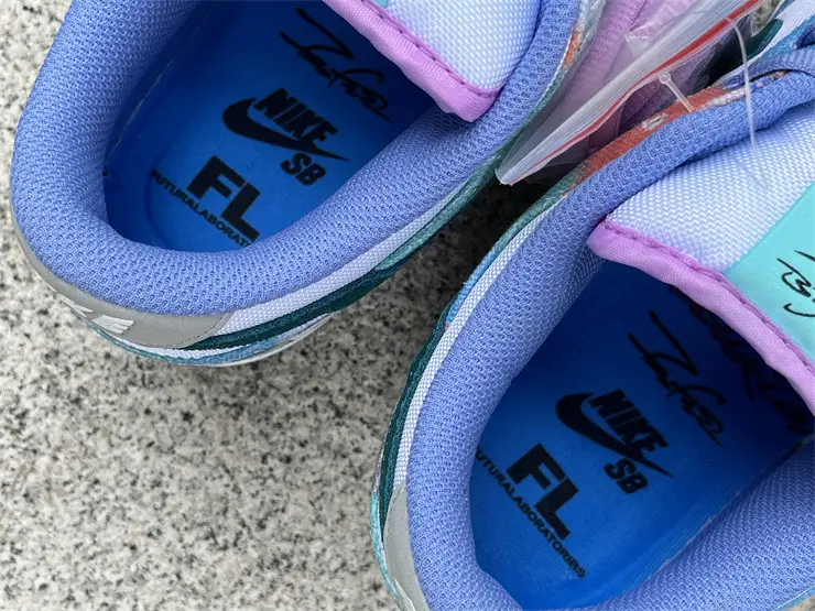 Authentic Futura Laboratories x Nike SB Dunk Low 