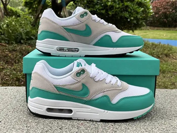 Authentic Nike Air Max 1 “Clear Jade” 