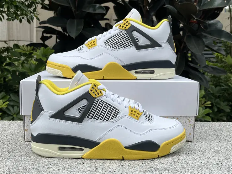 Authentic Air Jordan 4 “Vivid Sulfur” 
