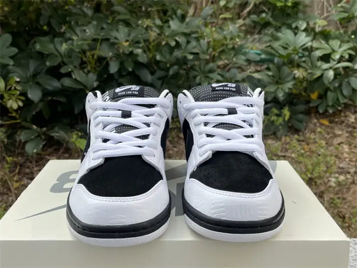 Authentic TIGHTBOOTH x Nike SB Dunk Low Pro Black and White DBDD413