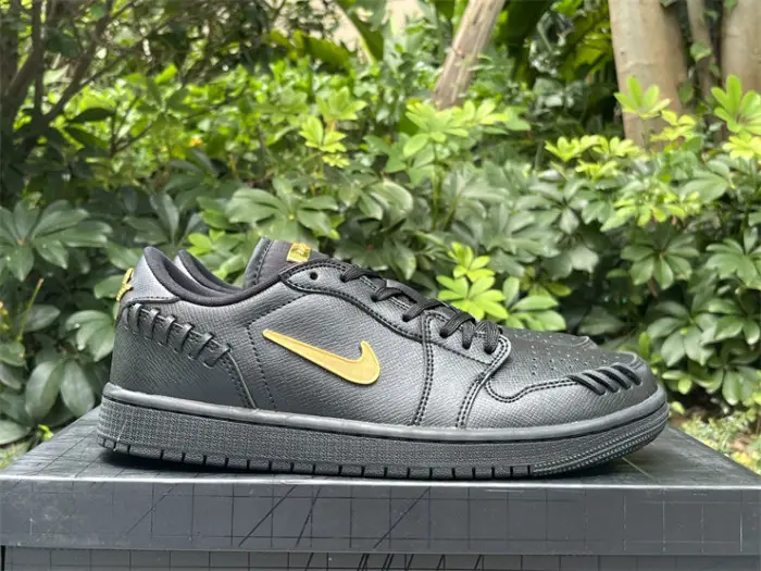 Authentic Air Jordan 1 Low Method of Make Black 