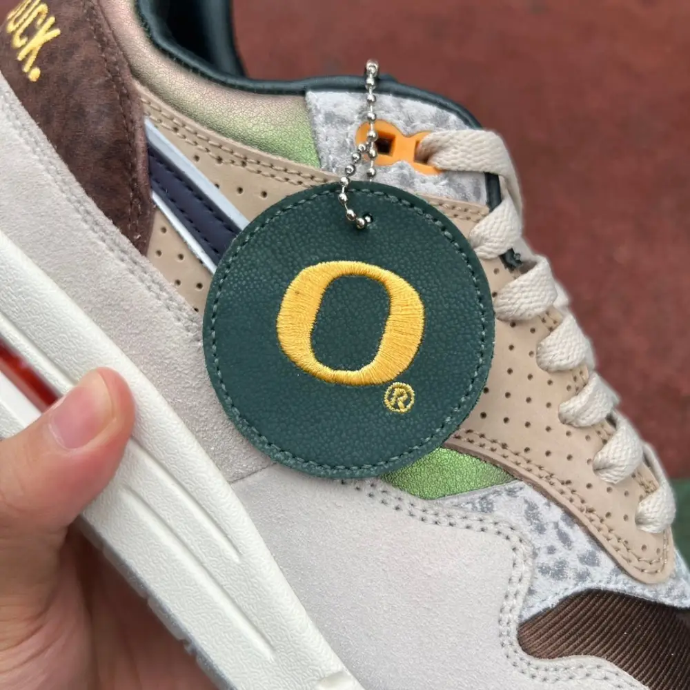 Authentic Division Street x Nike Air Max 1 “University of Oregon” 