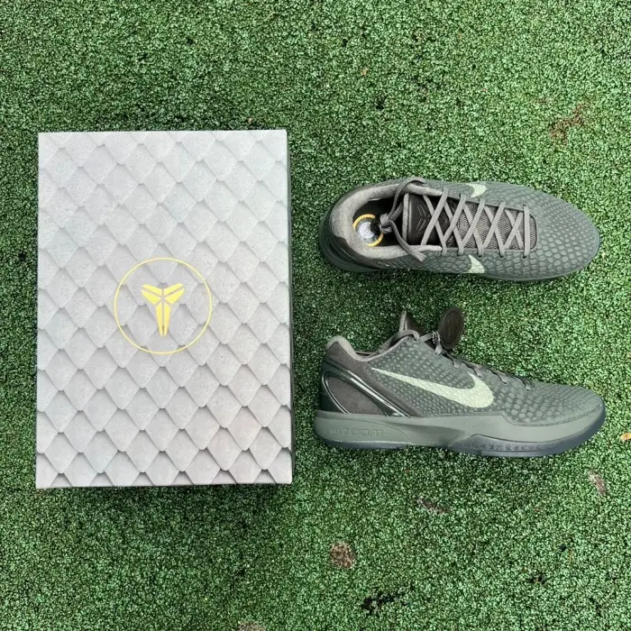 Authentic Nike Zoom Kobe 6 Fade to Black 