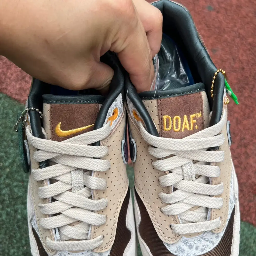Authentic Division Street x Nike Air Max 1 “University of Oregon” 