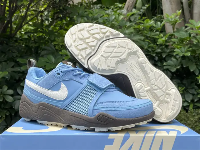 Authentic Travis Scott x Nike Zoom Field Jaxx Leche Blue 