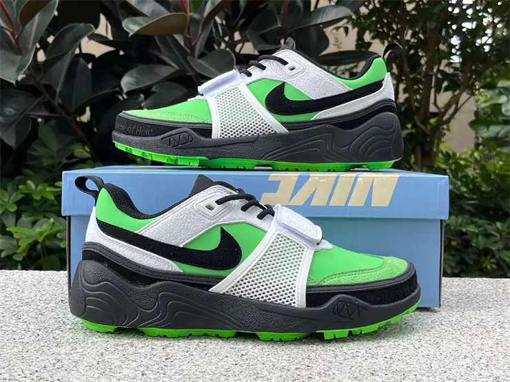 Authentic Travis Scott x Nike Zoom Field Jaxx Fluorescent Green 