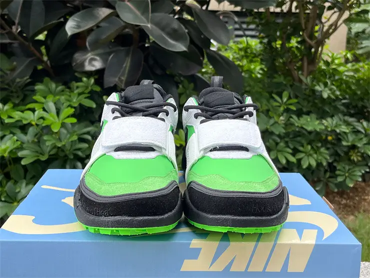 Authentic Travis Scott x Nike Zoom Field Jaxx Fluorescent Green 